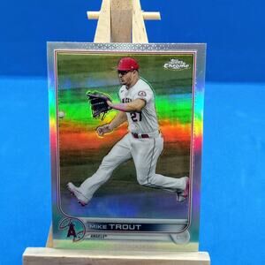 Mike Trout #200 Topps Chrome Refractor Los Angeles Angels